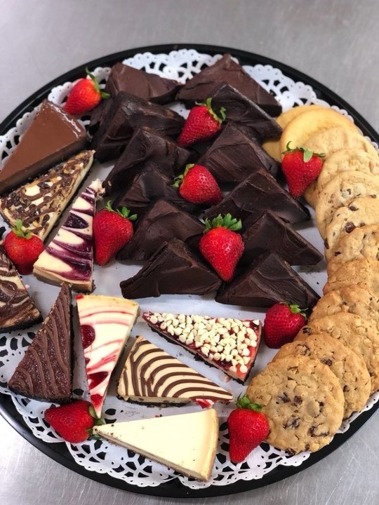 ASSORTED DESSERT TRAY (PRICE PER PERSON)