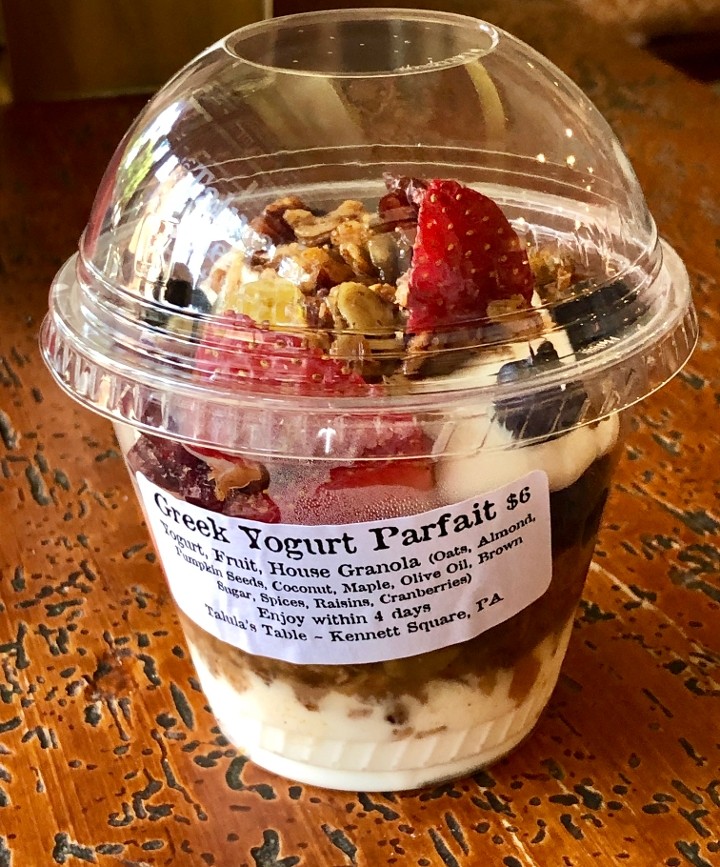 Yogurt Parfait with Fresh Fruit and Granola