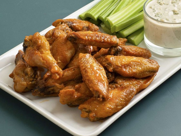 Plain Wings Party Pan + Ranch