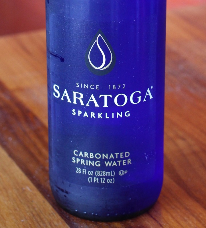SPARKLING SPRING WATER: SARATOGA