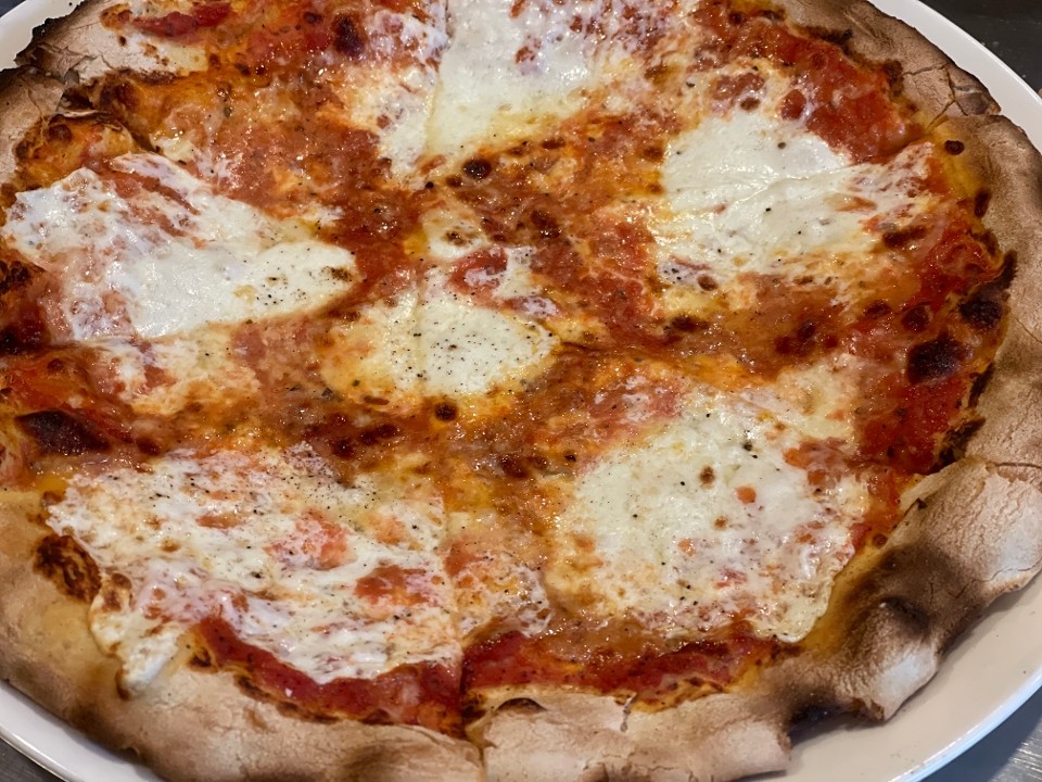 Pizza Margherita without Basil