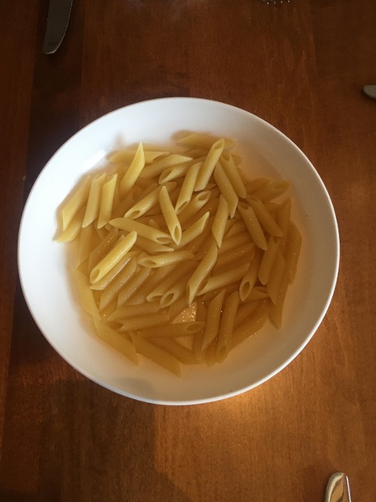 1/2 Pasta with Garlic and Oil