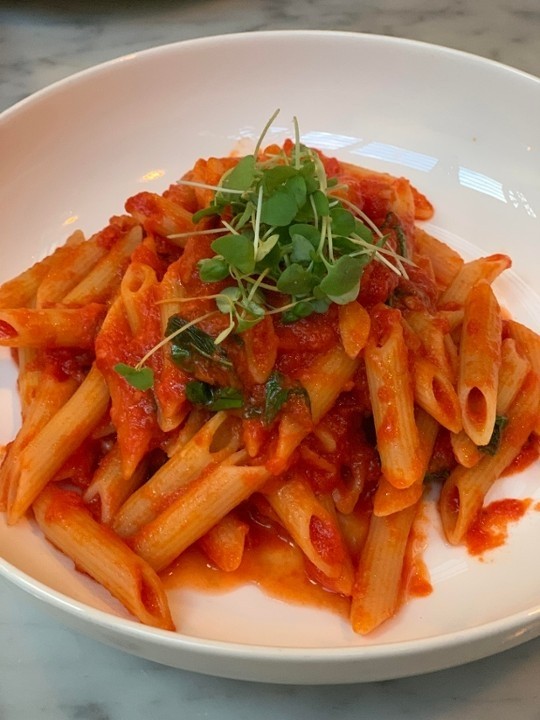1/2 Penne with Tomato and Basil
