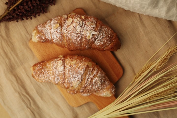 Almond Croissant