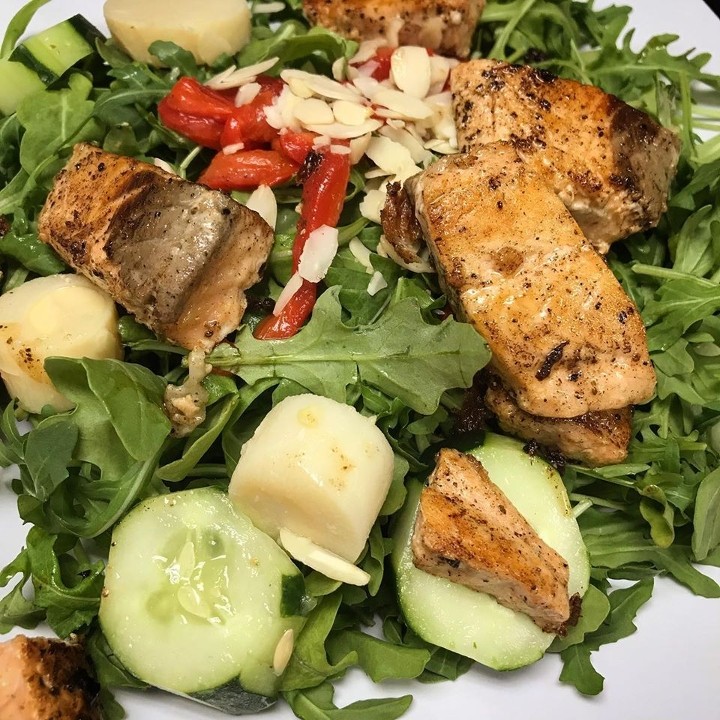 Grilled Salmon Salad