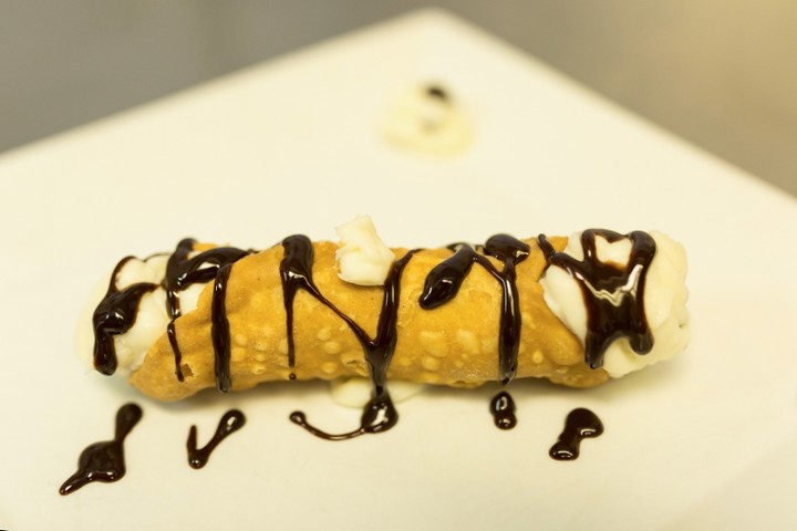 Small Canoli