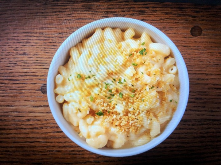 Large Mac n Cheese