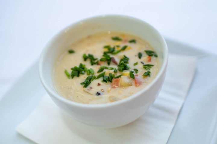 BLUE CRAB AND CORN CHOWDER /  CUP