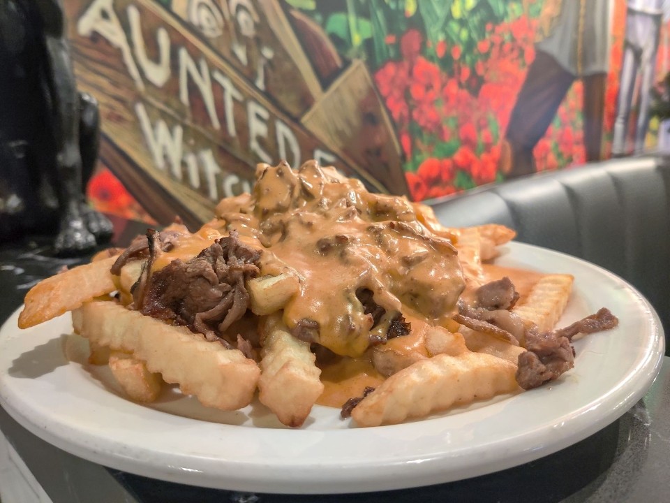 HILLY CHEESESTEAK FRIES