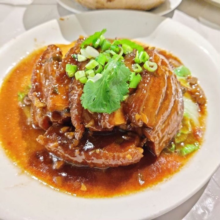 Braised Pork with Preserved Vegetable in Soy Sauce 梅菜扣肉