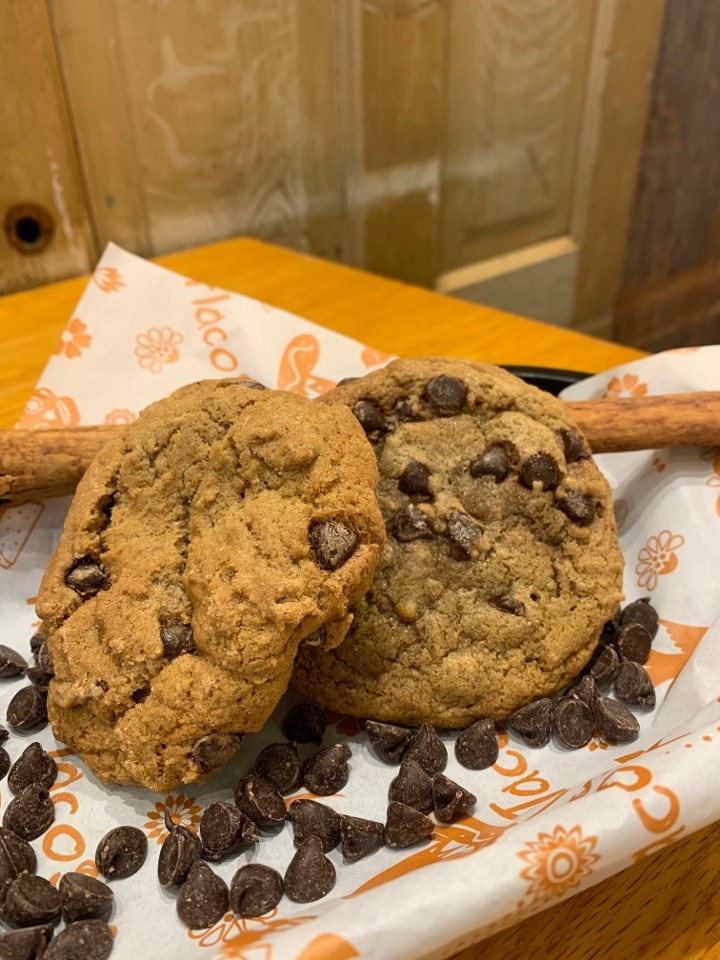 2 Pack of Mexican Chocolate Chip Cookies