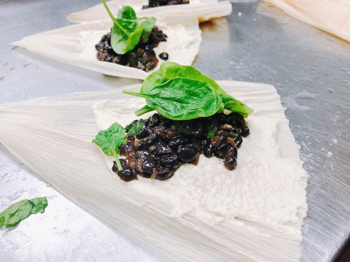 Frijoles Negros (Black Bean) Tamal