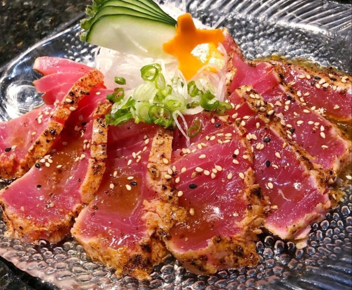 SEARED TUNA SASHIMI (7 pcs)