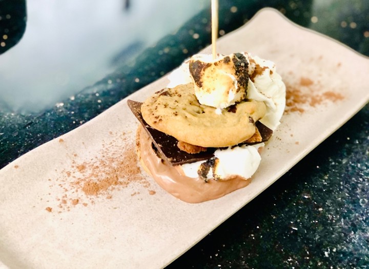 Chocolate Chip Cookie S'mores-wich