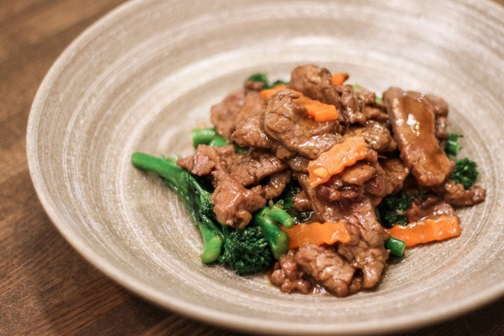 Beef and Broccolini (G)