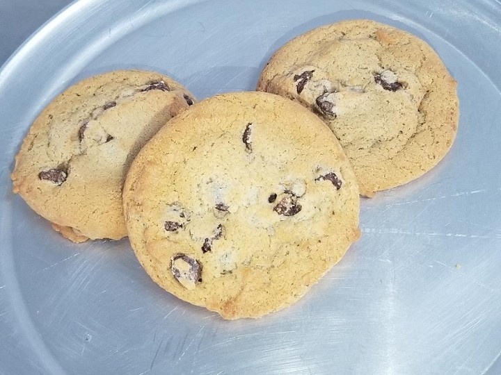 Chocolate Chip Cookies (6)