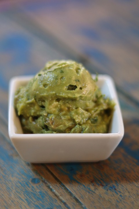 Side Guacamole (2 oz.)