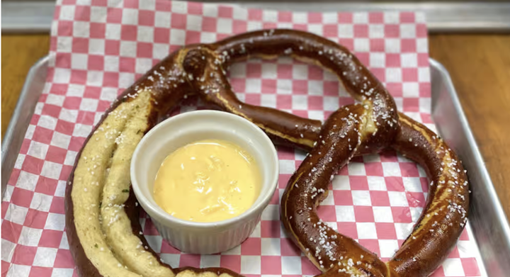 Jumbo Pretzel