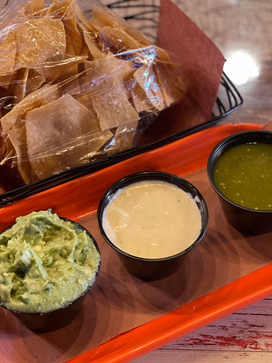 PAPI'S TRIO (4oz each: House Guac, Fundido & 1 Choice of Salsa)