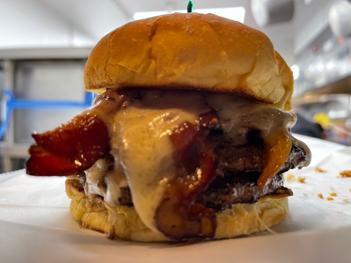 Bacon Boomer Burger