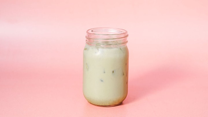 Organic Oat Milk Matcha Latte (16 oz)