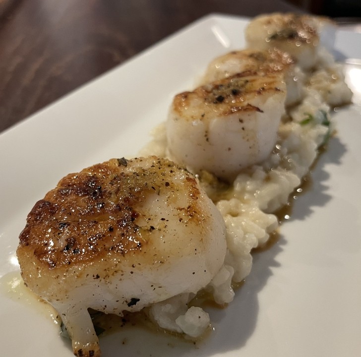 * Special * Pan Seared Scallops
