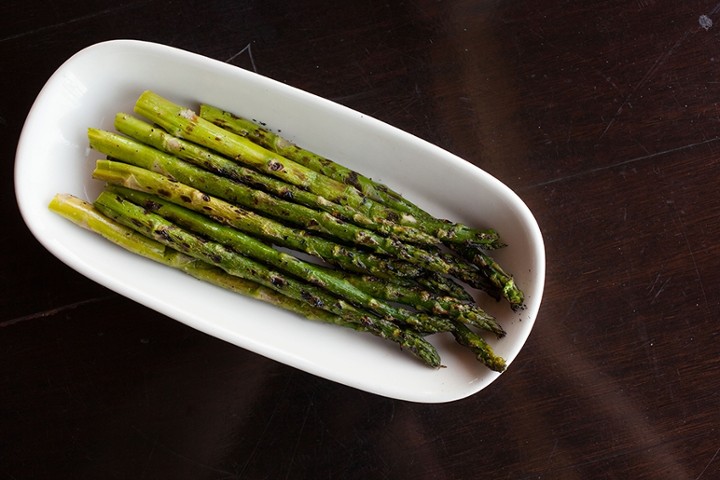 STEAMED JUMBO ASPARAGUS