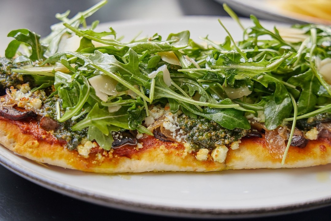 Balsamic Pesto Veggie Flatbread