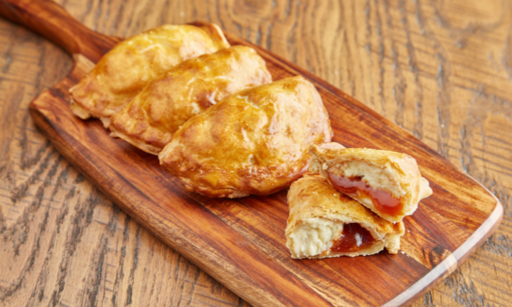 Empanada of the Month – Strawberry & Cream