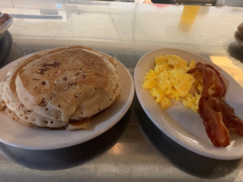 Pumpkin Pecan Pancakes plate