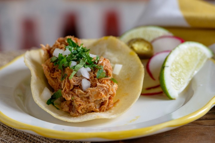 Pollo Tinga Taco (Chicken)