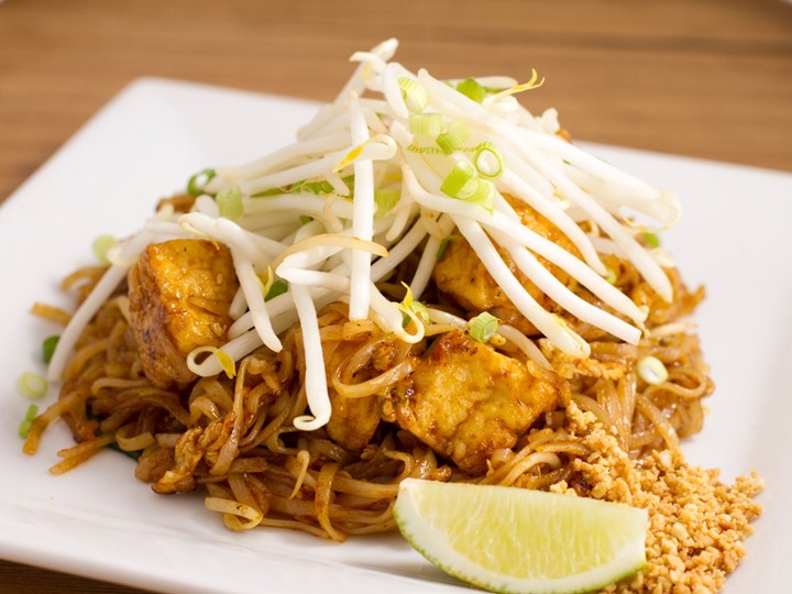 (L) Pad Thai