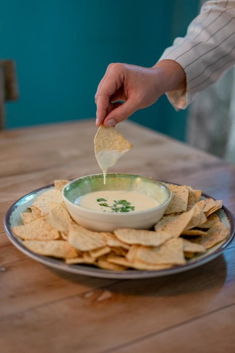 Queso w/ Chips