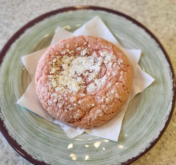 Strawberry Crinkle Cookie