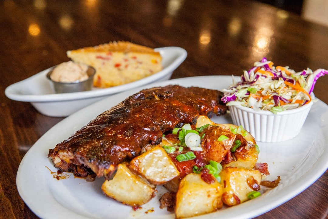 The Beehive Pub & Grill