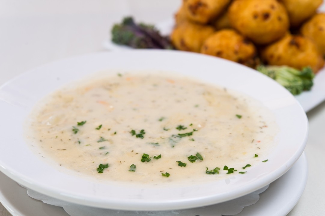 Cup of New England Clam Chowder (White)