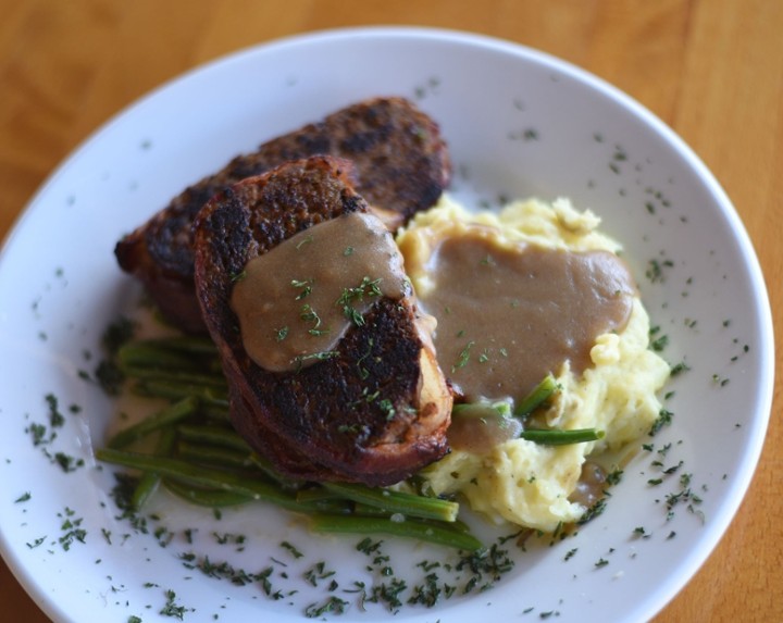 Bacon-Wrapped Meatloaf