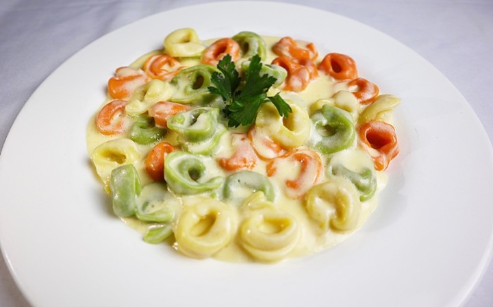 Tortellini Tricolore