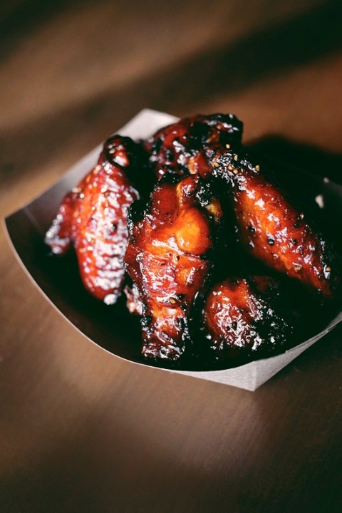Hickory Smoked Chicken Wings