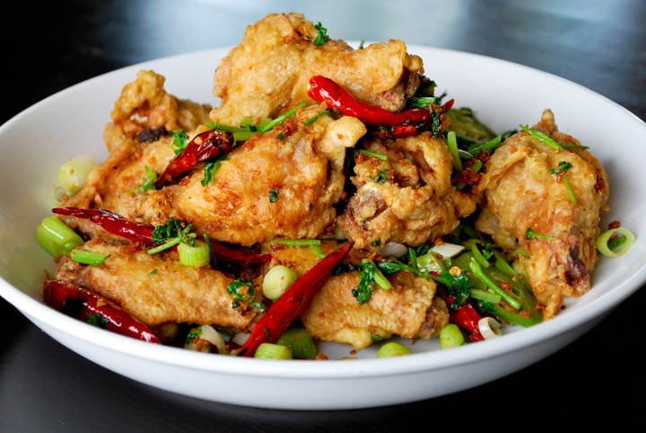 Salt & Pepper Chicken Wings (6)