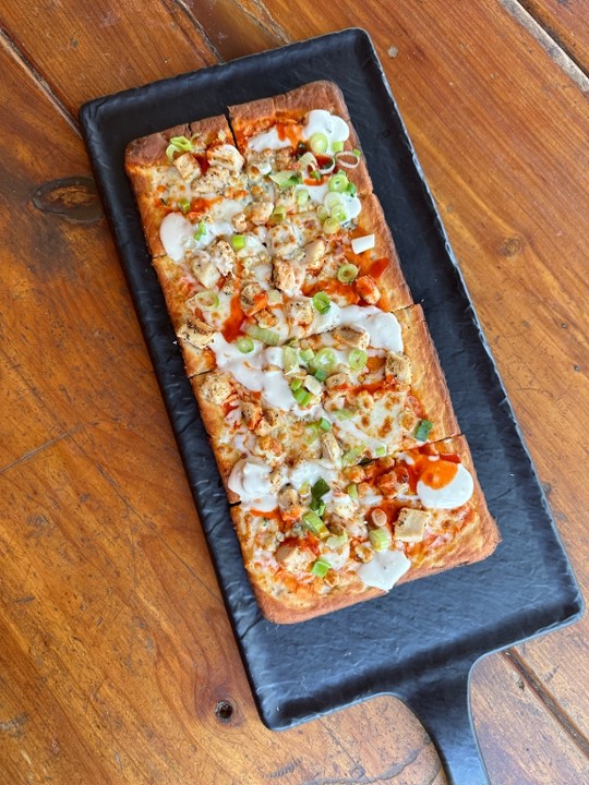 12" Buffalo Chicken Cauliflower Flatbread