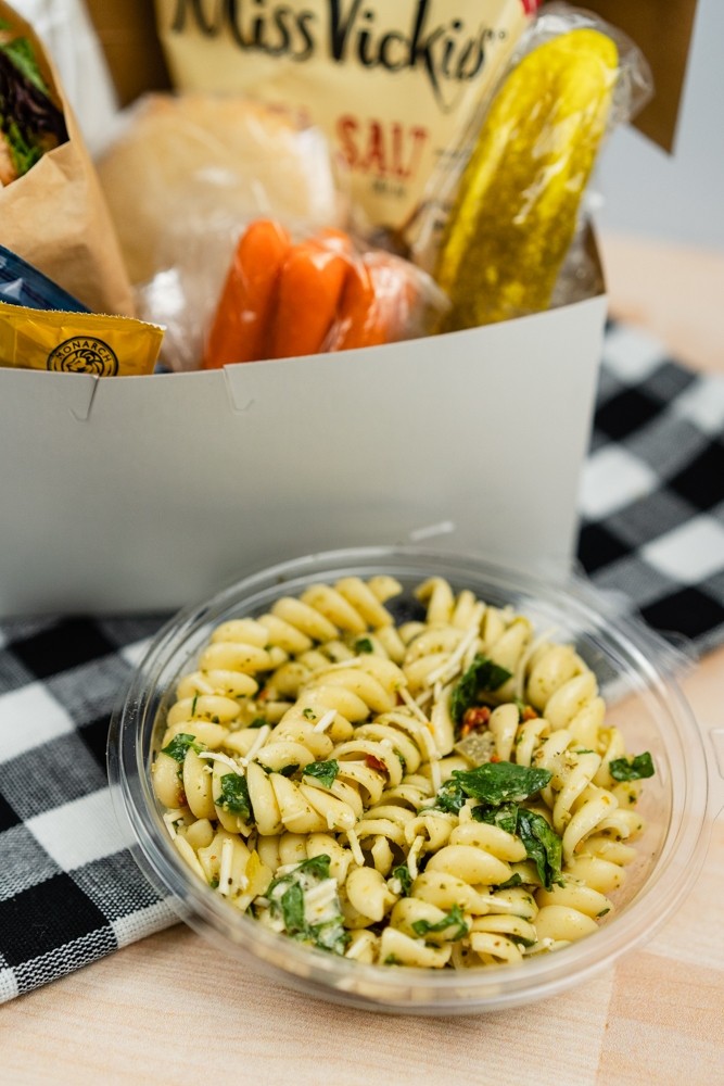 Deluxe Lunch Box with Pasta