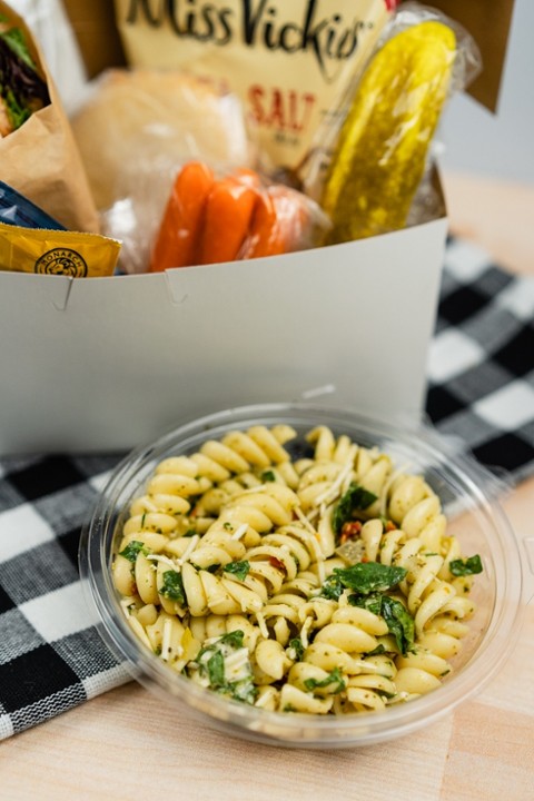 Deluxe Lunch Box with Pasta
