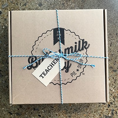 9" Pie with Baker's Twine & Gift Tag
