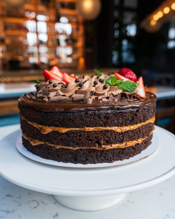 Chocolate Cake (6" round)