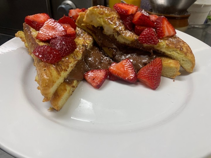 nutella french toast w/fresh strawberries