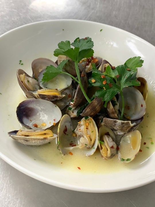 Steamed Baby Clams