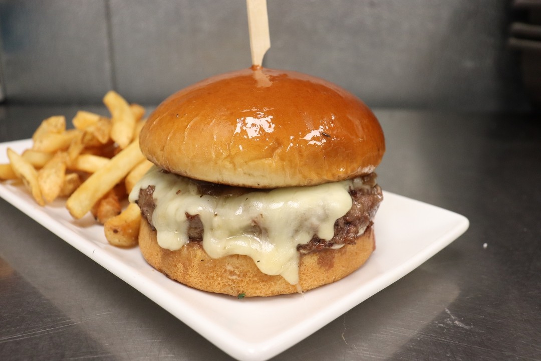 FRENCH ONION BURGER