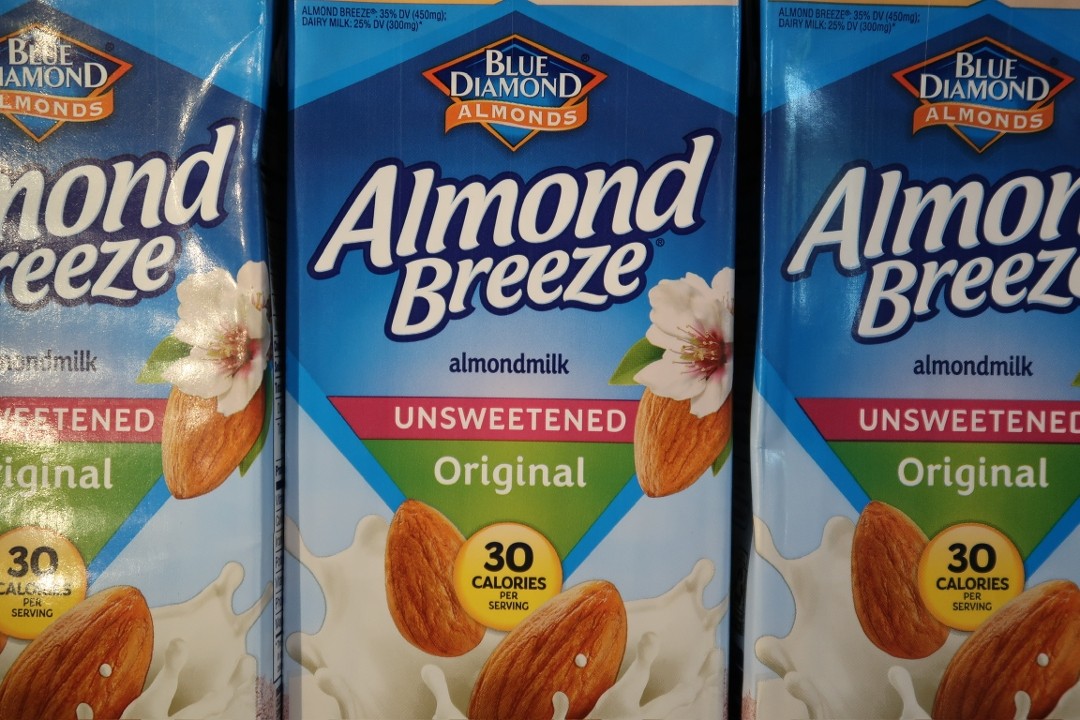 Silk Almond Milk 1qt