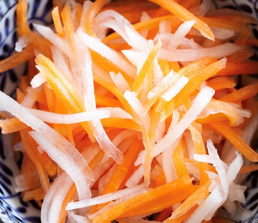 Extra Carrot-Radish (Daicon) PICKLE (8 oz)